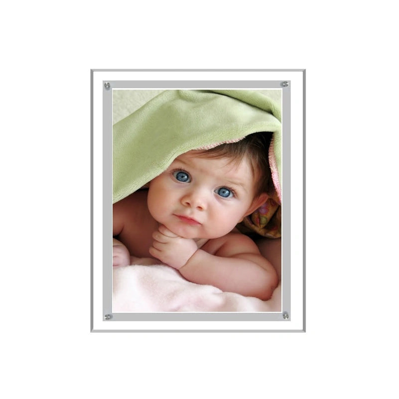 Acrylic Ultra Slim LED Light Box / Photo Frame (Silver Outline) 6,81’’ X 8,81’’