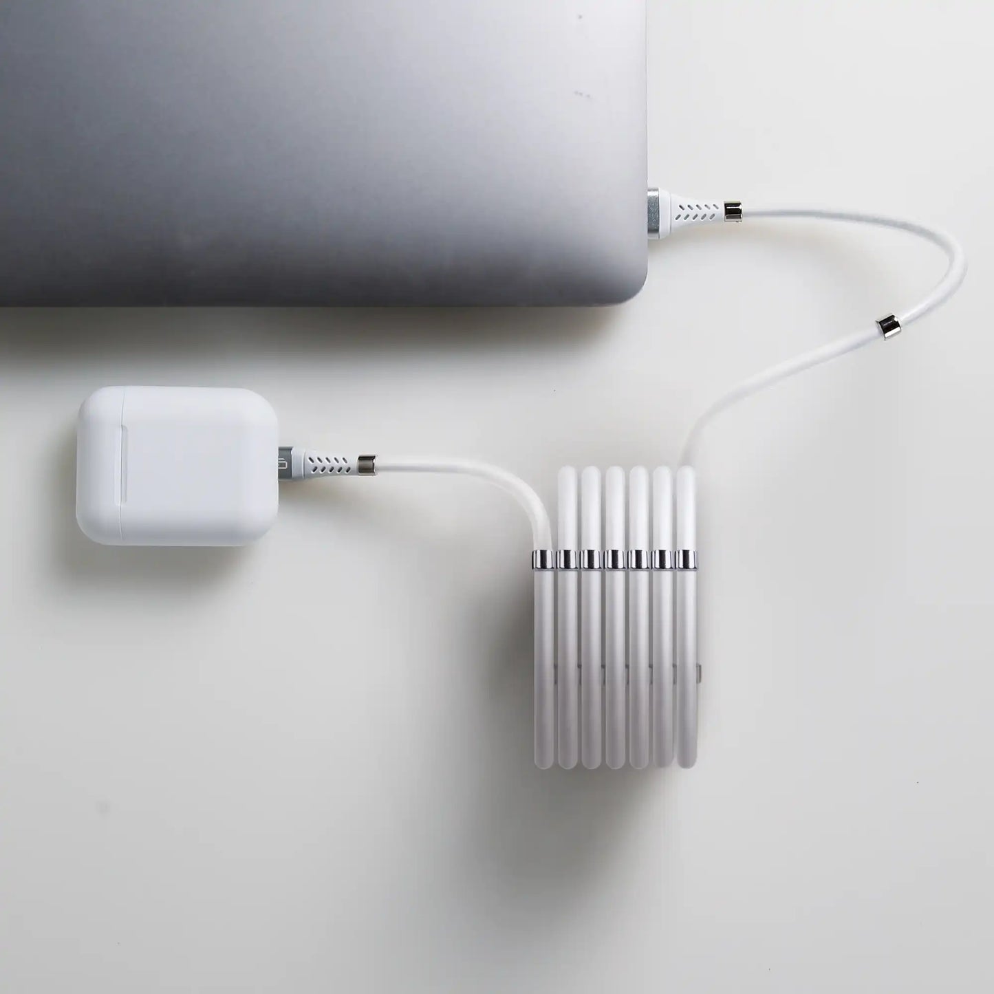Magnetic Charging Cable - 6FT Lightning (White) | Model 53361