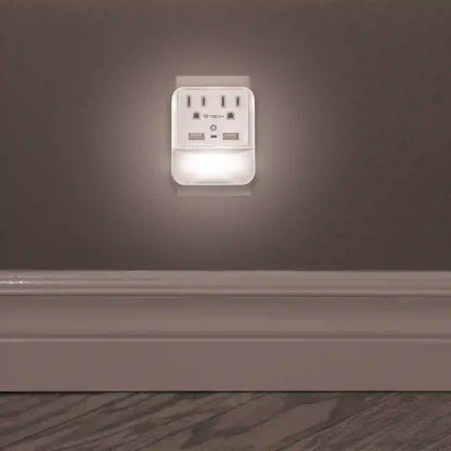 CJ Tech 2 Outlet Wall Tap With Dual USB Built in Nightlight, With Light Sensor  /  53387